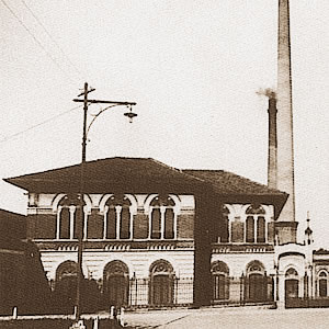 lampioni ad ingresso fabbrica di crespi d adda